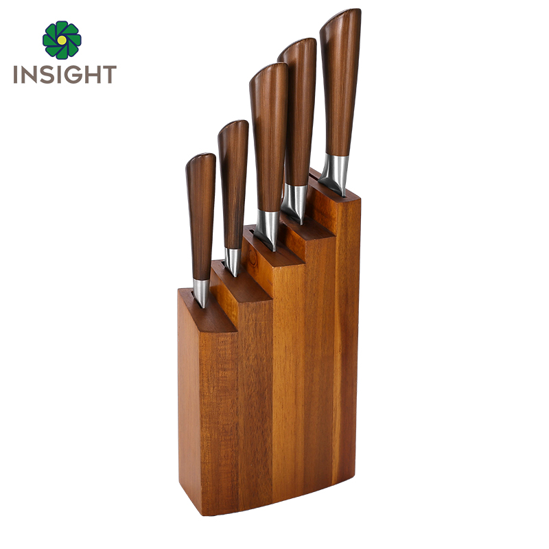 Eleganti set di coltelli per la casa 