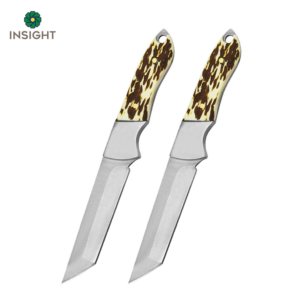 Cuchillo de caza para acampar y al aire libre.